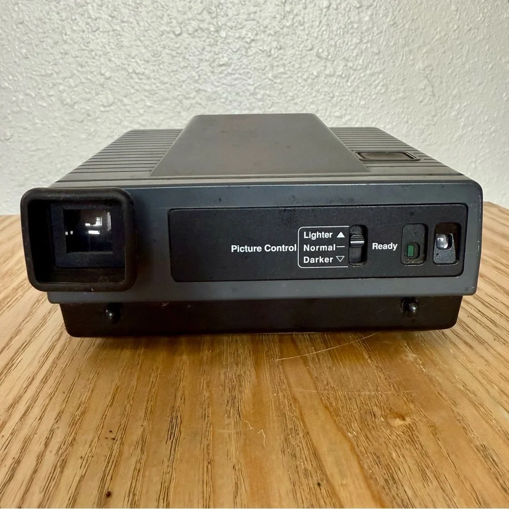 Polaroid Spectra 2 Instant Camera - Gray and Black - Picture 4 of 7
